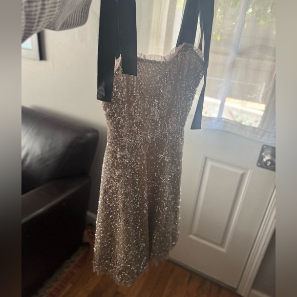 Gal Meets Glam Diana Dress size US 6 - Picture 7 of 10